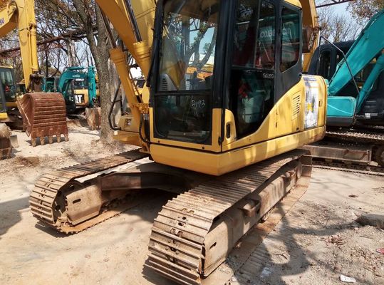 আসল রঙ ব্যবহৃত কোমাটসু এক্সক্যাভেটর PC240-8 ব্যবহৃত ক্রলার এক্সক্যাভেটর
