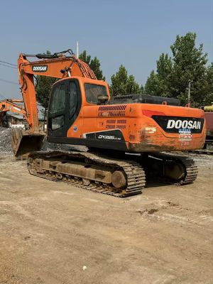 মূল রঙ ব্যবহার করা হয়েছে Doosan DX225LC-9C ক্রলার এক্সক্যাভারেটর চমৎকার অবস্থায়