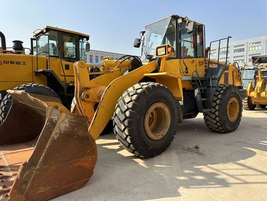 উচ্চ লোডিং ক্ষমতা সঙ্গে ব্যবহৃত Komatsu WA380 6 চাকা লোডার কম্প্যাক্ট