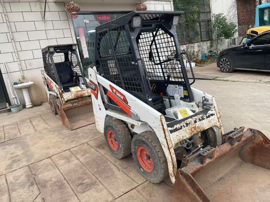 মূল রঙ ব্যবহৃত Bodcat S70 স্কিড স্টিয়ার লোডার জ্বালানী দক্ষতা স্থিতিশীল অপারেশন