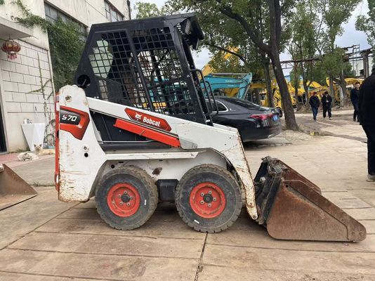 মূল রঙ ব্যবহৃত Bodcat S70 স্কিড স্টিয়ার লোডার জ্বালানী দক্ষতা স্থিতিশীল অপারেশন
