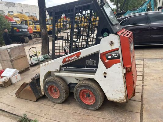 মূল রঙ ব্যবহৃত Bodcat S70 স্কিড স্টিয়ার লোডার জ্বালানী দক্ষতা স্থিতিশীল অপারেশন