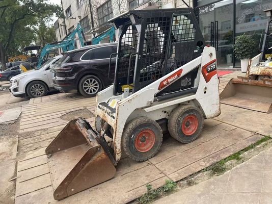 মূল রঙ ব্যবহৃত Bodcat S70 স্কিড স্টিয়ার লোডার জ্বালানী দক্ষতা স্থিতিশীল অপারেশন