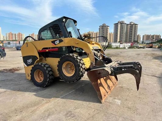 CAT 246C মূল রঙ ব্যবহৃত স্কিড স্টিয়ার লোডার নিরাপত্তা এবং সঠিকতা ভাল অবস্থায়