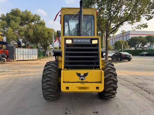 মূল জাপান ব্যবহৃত Komatsu WA100-1 চাকা লোডার বাগানে কাজ