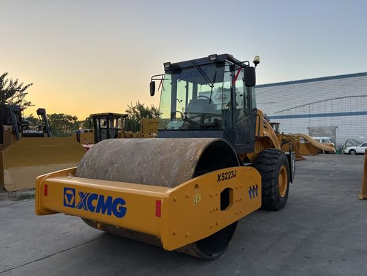 ব্যবহৃত এক্সসিএমজি এক্সএস২২৩জে সিঙ্গল ড্রাম কম্প্যাক্টর সহজ অপারেশন এবং ভাল অবস্থা