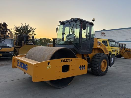 ব্যবহৃত এক্সসিএমজি এক্সএস২২৩জে সিঙ্গল ড্রাম কম্প্যাক্টর সহজ অপারেশন এবং ভাল অবস্থা